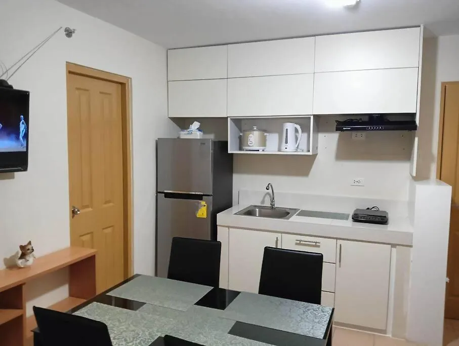 2- Bedroom Condo In Davao City Lägenhet